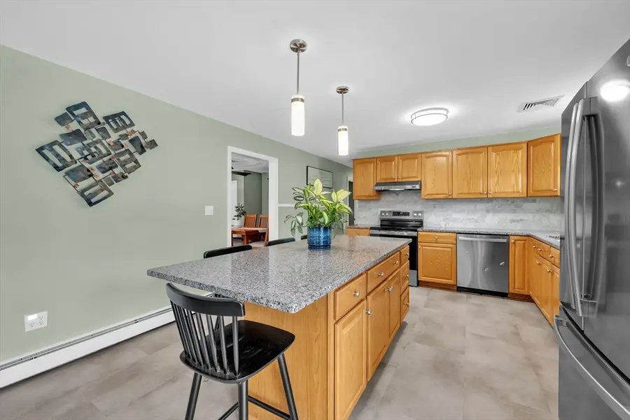 7 Follette St, Grafton, MA 01519 - #3