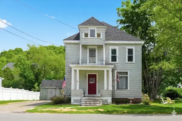 36 Oxford Ave, Haverhill, MA 01835