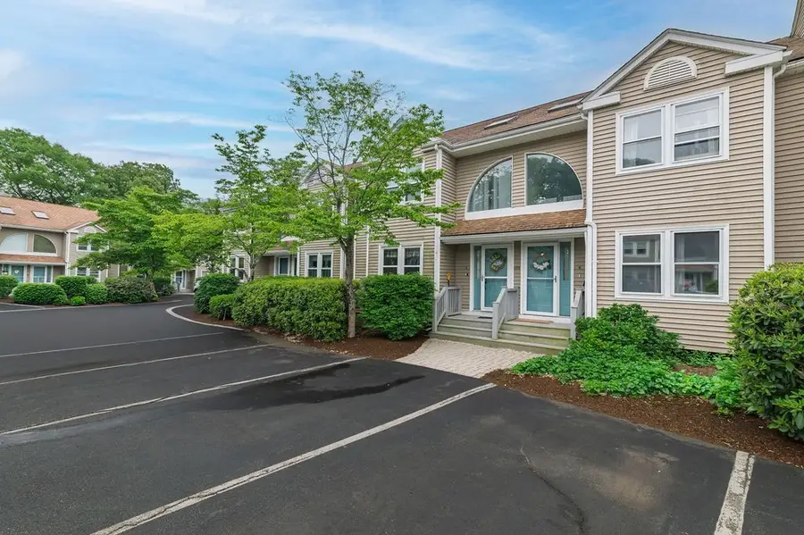 655 Pleasant St #4, Weymouth, MA 02189 - #2