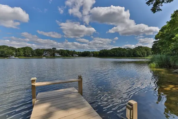 49 Edgewater Way, Wareham, MA 02571