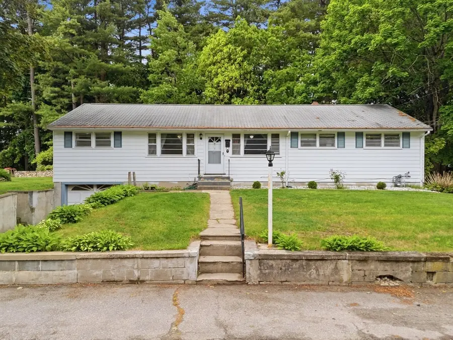 11 Mcfarlin Rd, Chelmsford, MA 01824 - #3