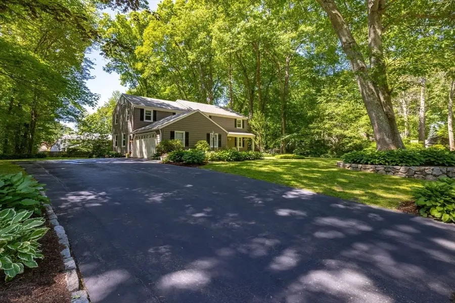 27 Tallwood Dr, Seekonk, MA 02771 - #3