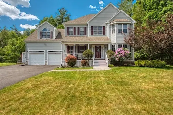 6 Mohawk Road, Raynham, MA 02767