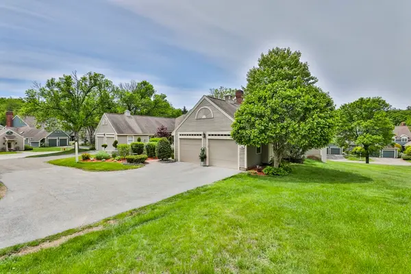 12 Wright Farm Rd #12, Atkinson, NH 03811