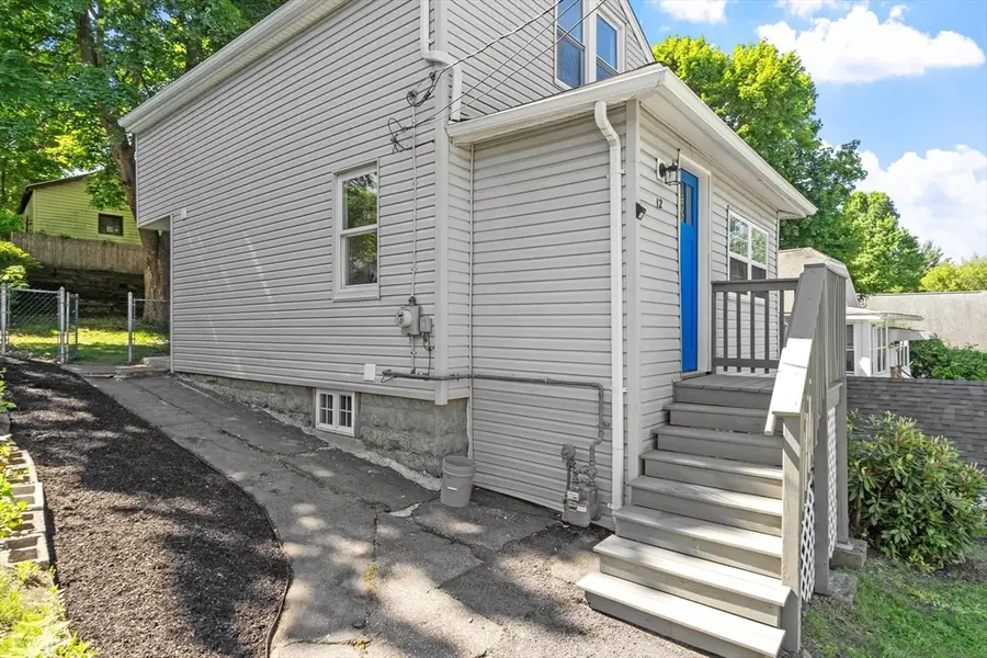 12 Shore Dr, Auburn, MA 01501 - #3
