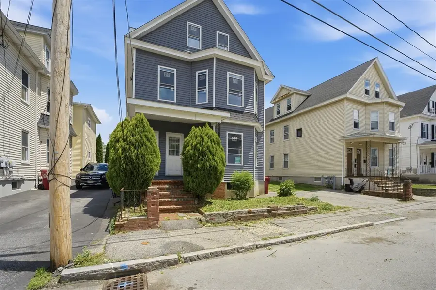 176 Pleasant St, Lowell, MA 01852 - #2