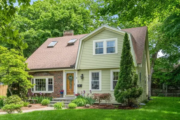 3 Berkeley Rd, Wellesley, MA 02482