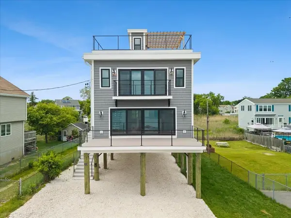 153 Edgewater Drive, Quincy, MA 02169