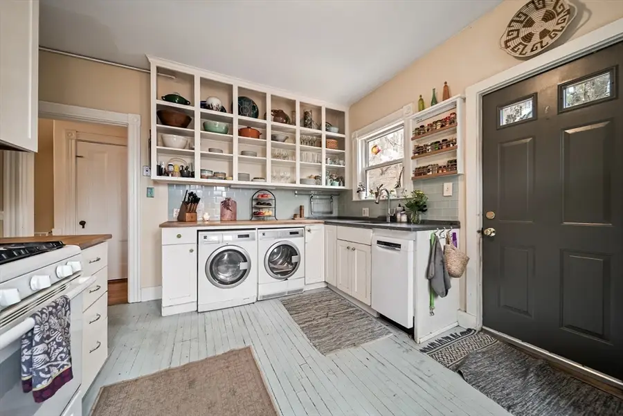 37 John St #2, Chelsea, MA 02150 - #3