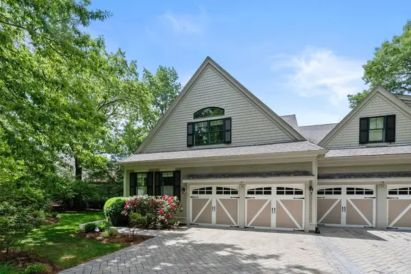 48 Summit Rd #9, Belmont, MA 02478