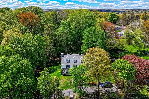 58 Bardwell St, South Hadley, MA 01075