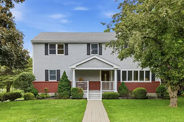 6 Hillcrest Rd, Bedford, MA 01739