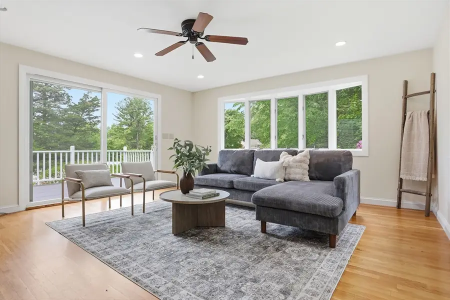 6 Hillcrest Rd, Bedford, MA 01739 - #2