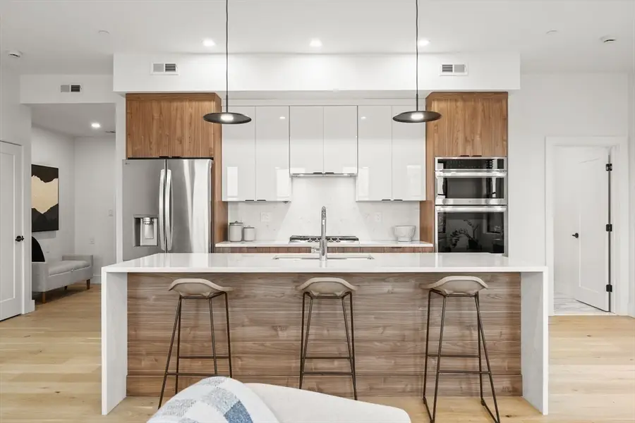 47 Condor #PH, Boston, MA 02128 - #3