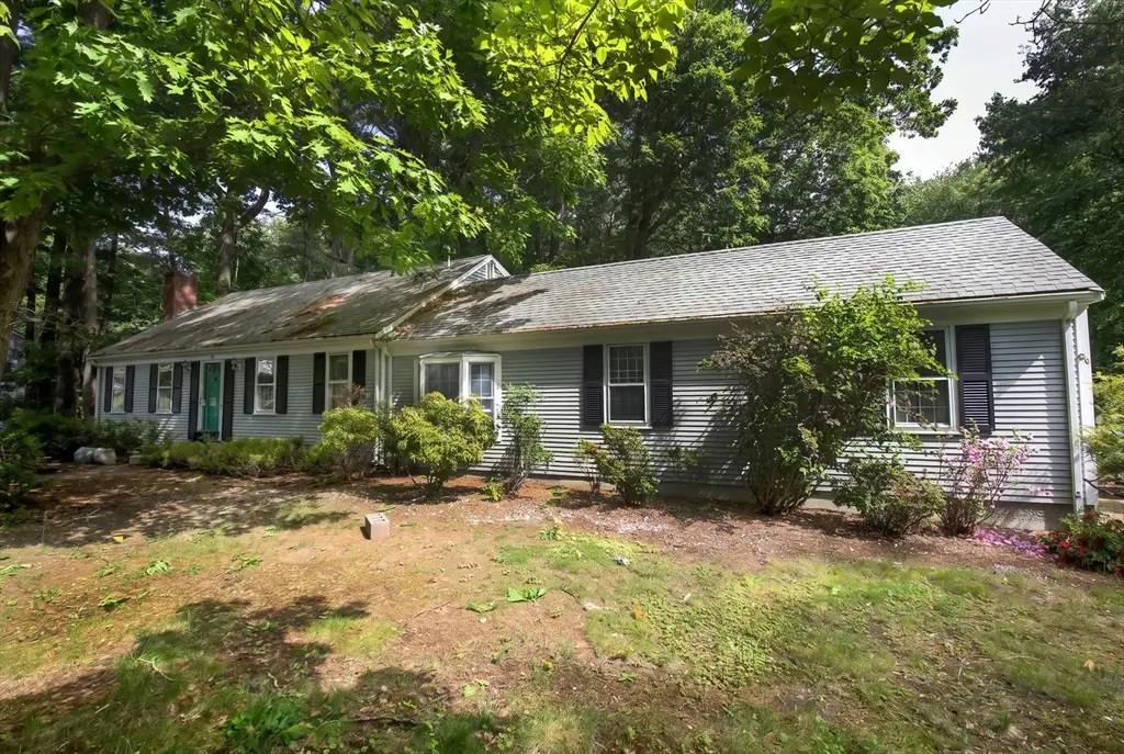 85 Fox Hill Dr, Bridgewater, MA 02324 - #1