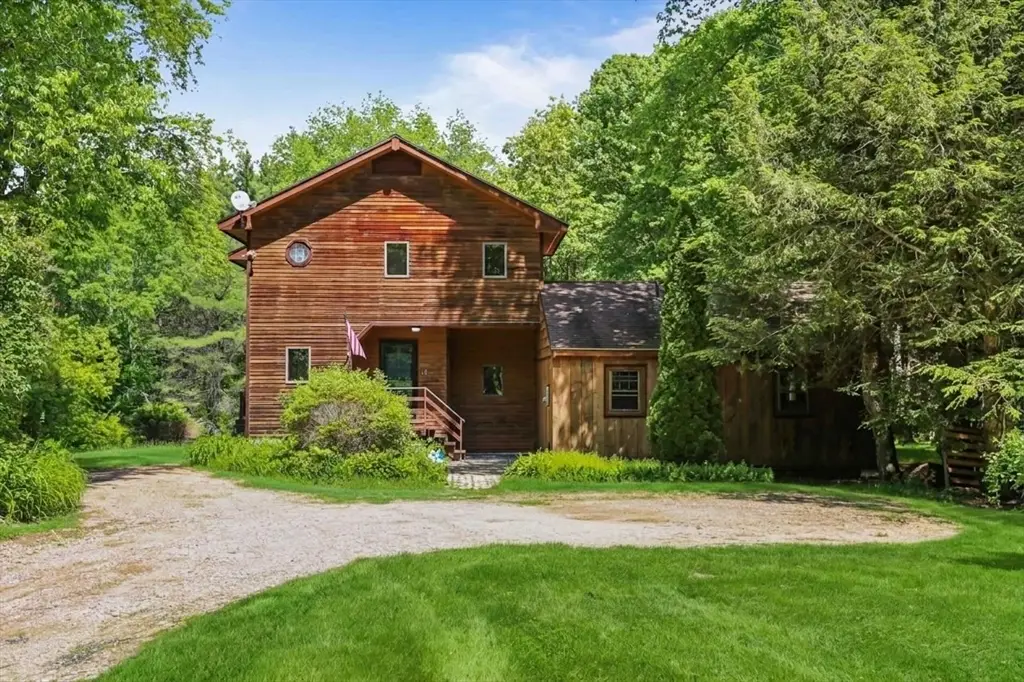 856 N Main St, Orange, MA 01364 - #1
