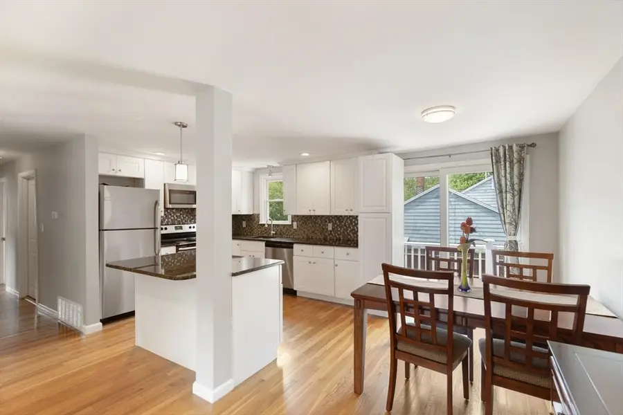 33 Marion St, Wilmington, MA 01887 - #3