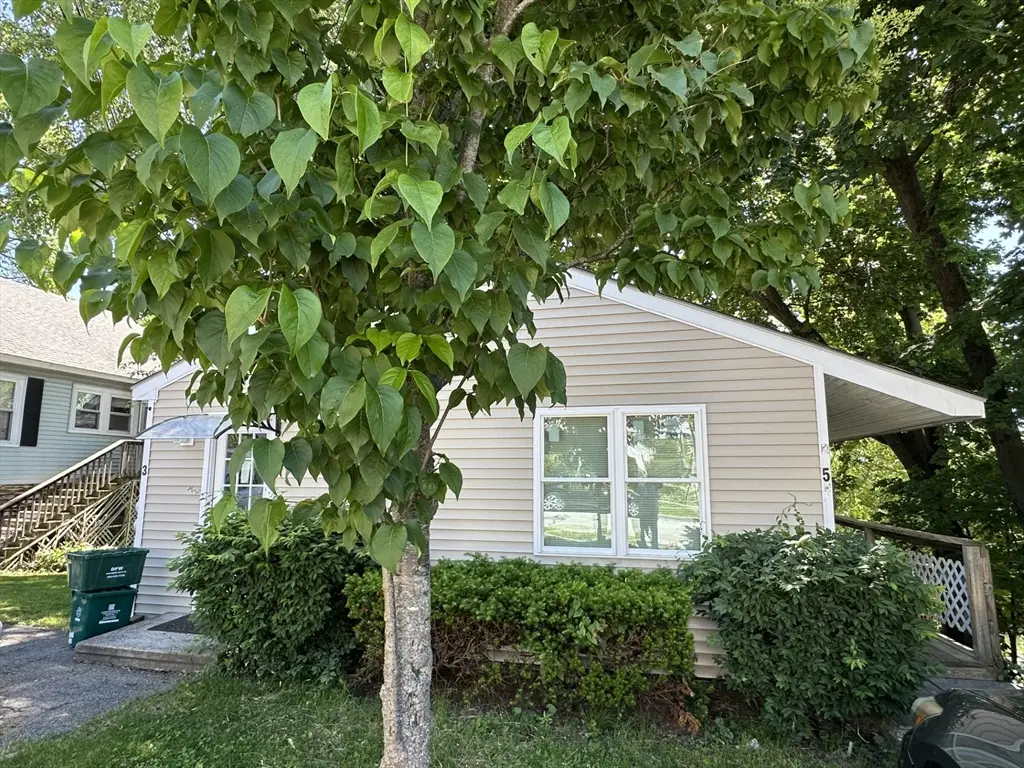 5 Loring St, Worcester, MA 01606 - #1