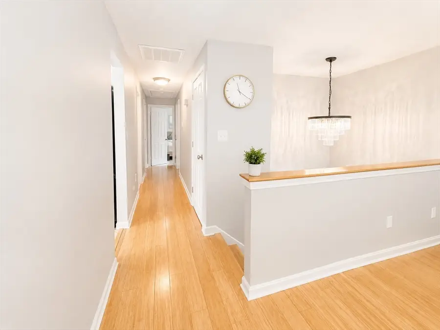 8 Concord Rd, Shrewsbury, MA 01545 - #3
