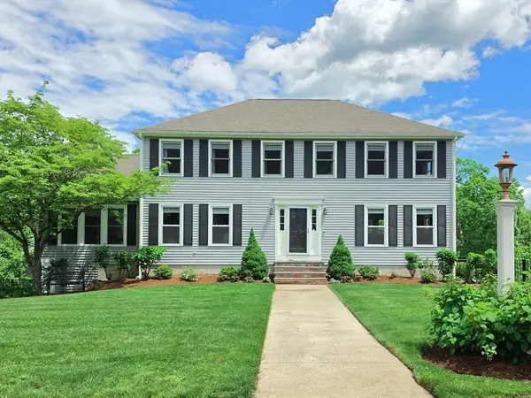 8 Blue Jay Ln, Ashland, MA 01721