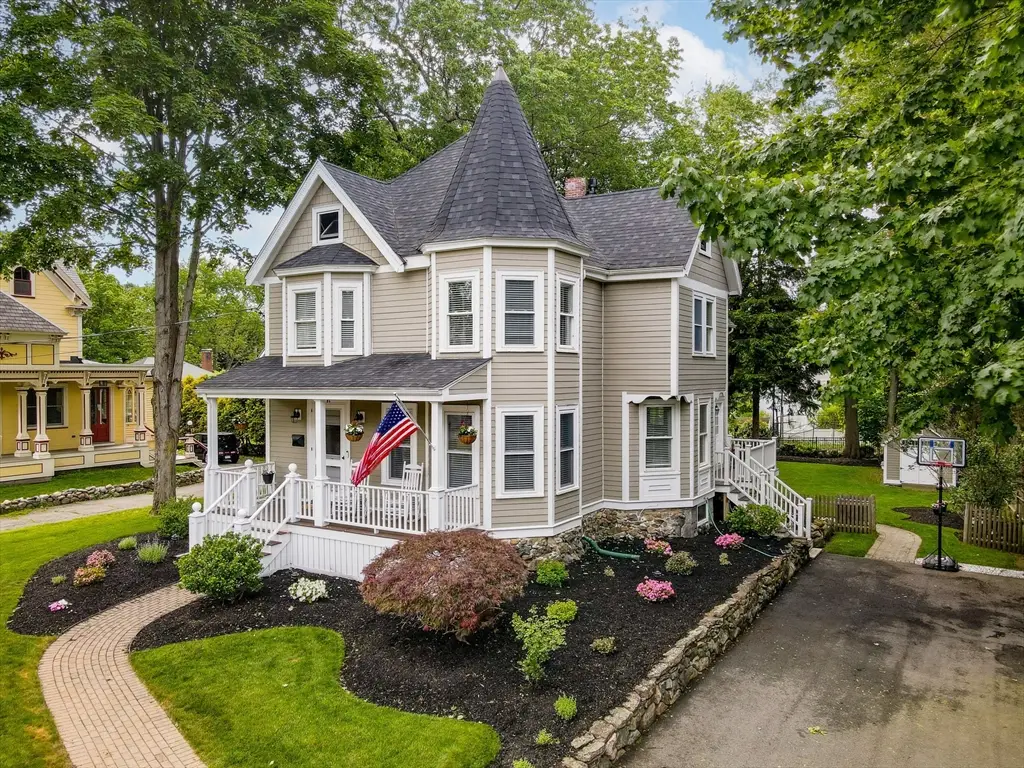 84 King Street, Reading, MA 01867 - #1