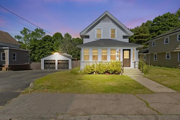 49 Pleasant St, Holbrook, MA 02343