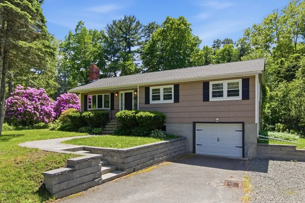 152 Lake St, Middleton, MA 01949 - #1