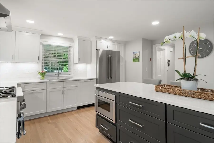 21 Madison Rd, Wellesley, MA 02481 - #3