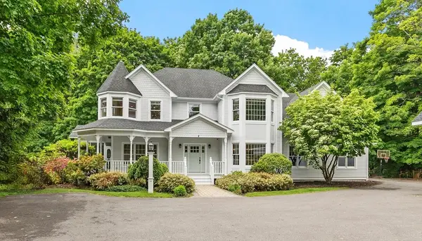 263 Elm St, Concord, MA 01742