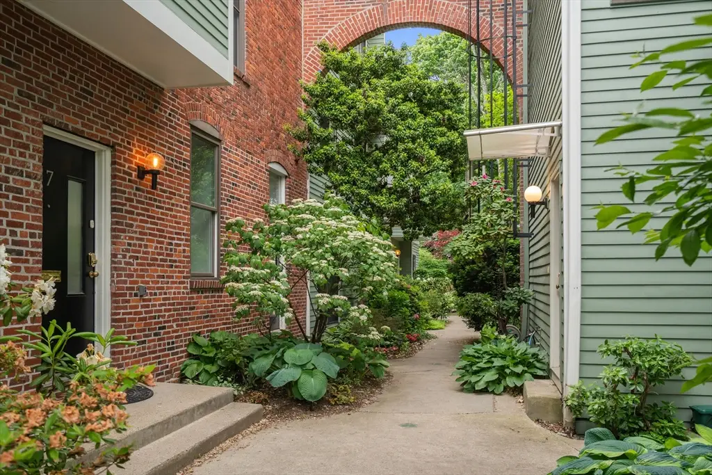 1 Richdale Ave #7, Cambridge, MA 02140 - #1