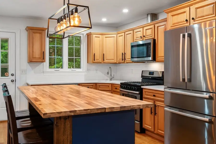 456 South St, Holbrook, MA 02343 - #3