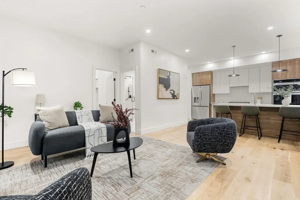 47 Condor #A202, Boston, MA 02128 - #1