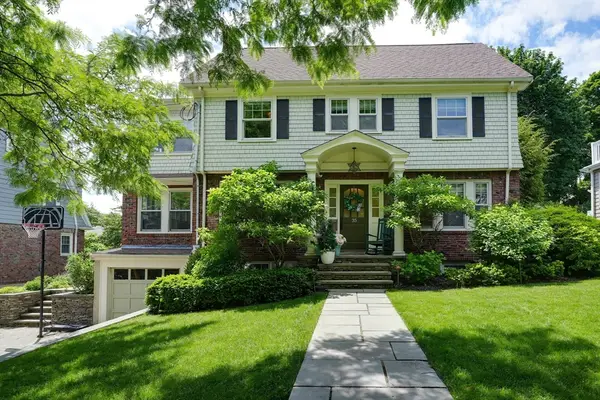 35 Richardson Rd, Belmont, MA 02478