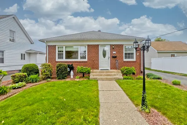 115 Bonneville Ave, Chicopee, MA 01013