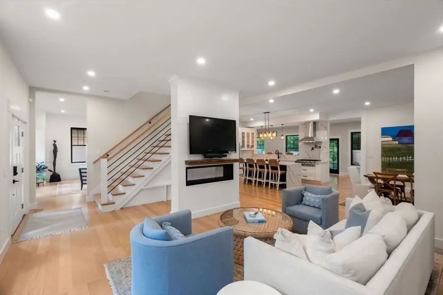 283 Walnut Street, Wellesley, MA 02481 - #3