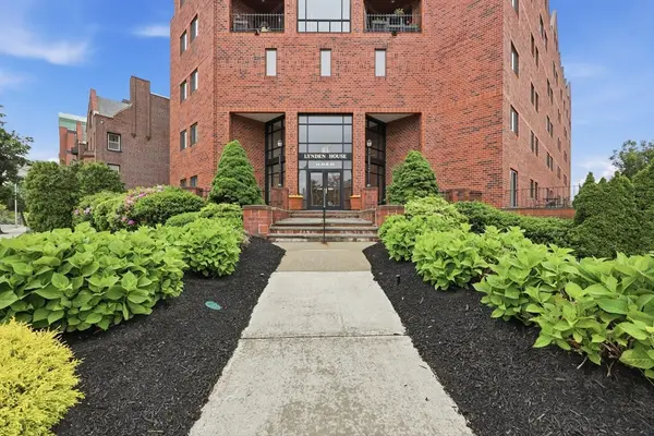 44 Elm Street #303, Worcester, MA 01609
