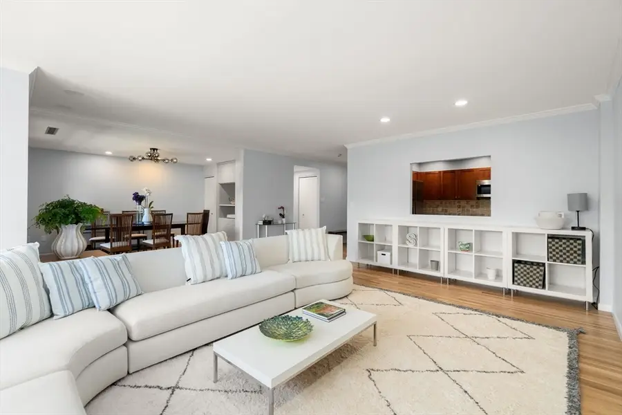 210 Nahanton St #219, Newton, MA 02459 - #3