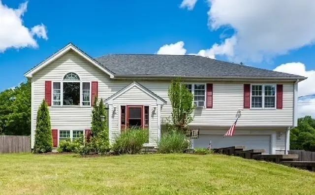 1241 Sharps Lot Rd, Swansea, MA 02777 - #1