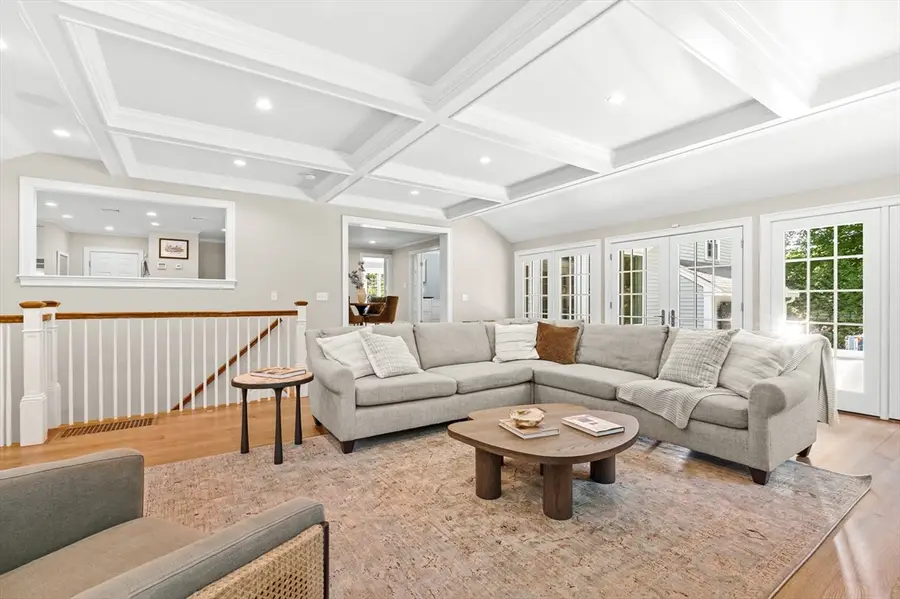 24 Radcliffe Rd, Wellesley, MA 02482 - #3