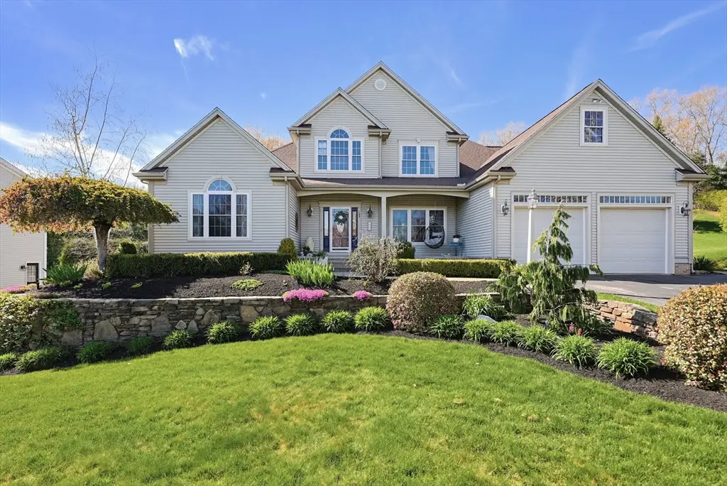 135 Pokanoket Path, Wrentham, MA 02093 - #1