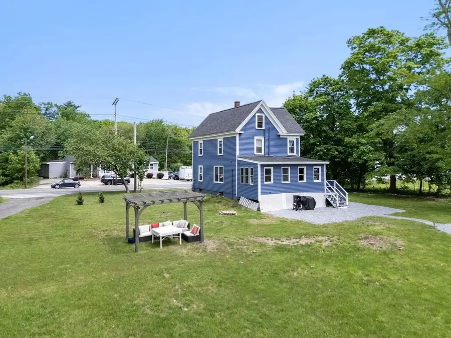 83 Elm St, Salisbury, MA 01952 - #2