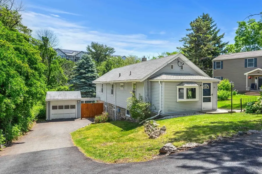 25 Wonderland Ave, Saugus, MA 01906 - #3