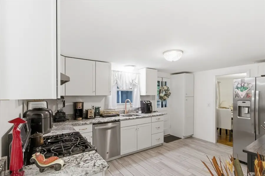 762 W Yarmouth, Yarmouth Port, MA 02675 - #3