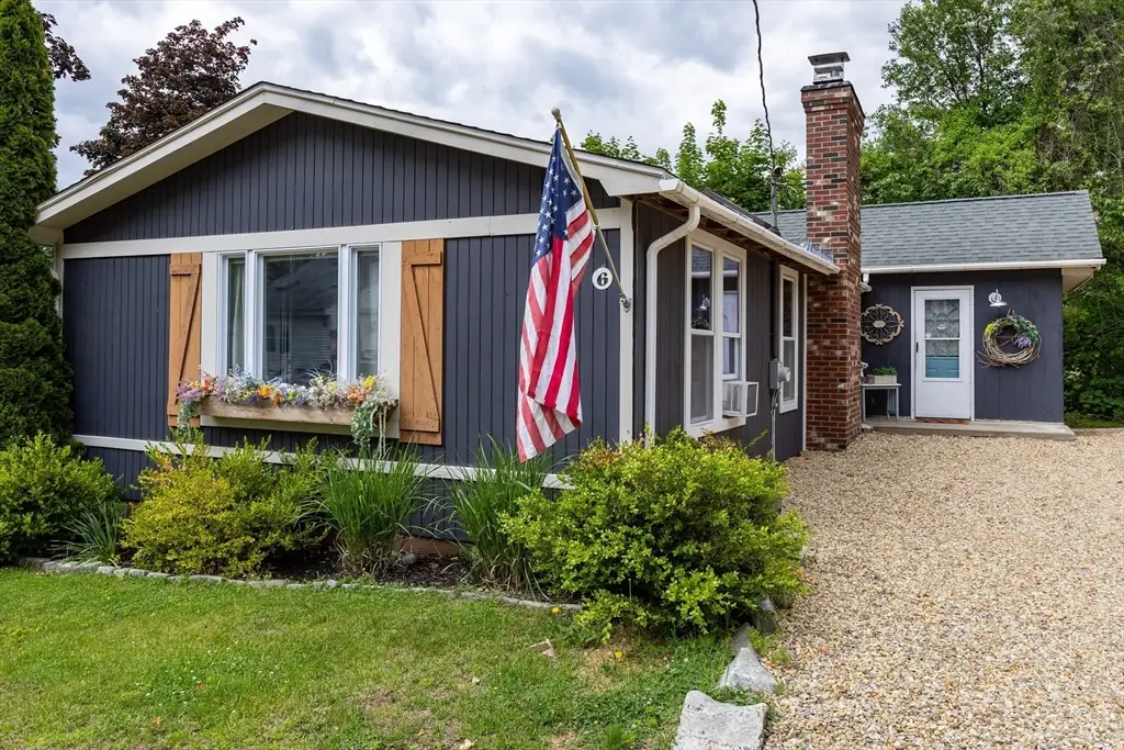 106 Park Street, East Brookfield, MA 01515 - #1