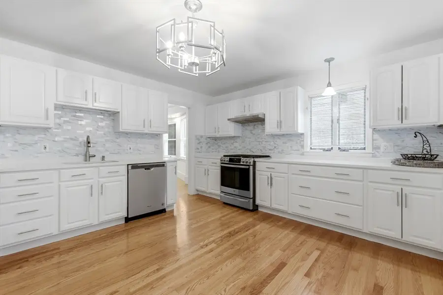 19 Elm Ct, Andover, MA 01810 - #2