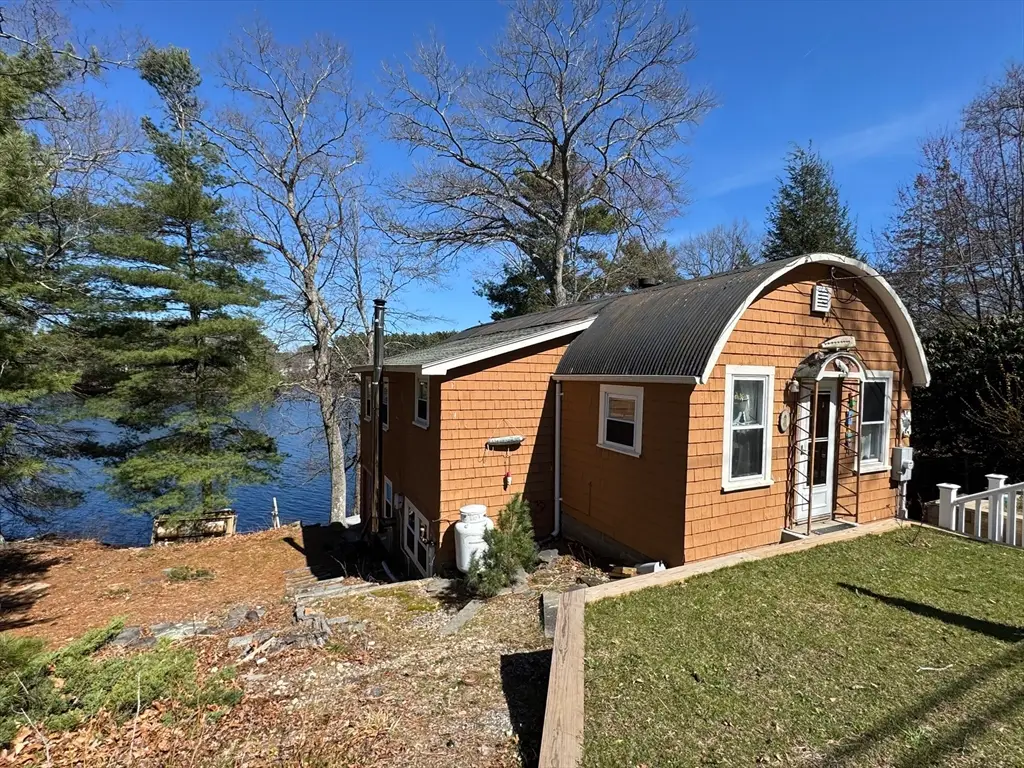 270 Oakridge Ave, North Attleboro, MA 02760 - #1