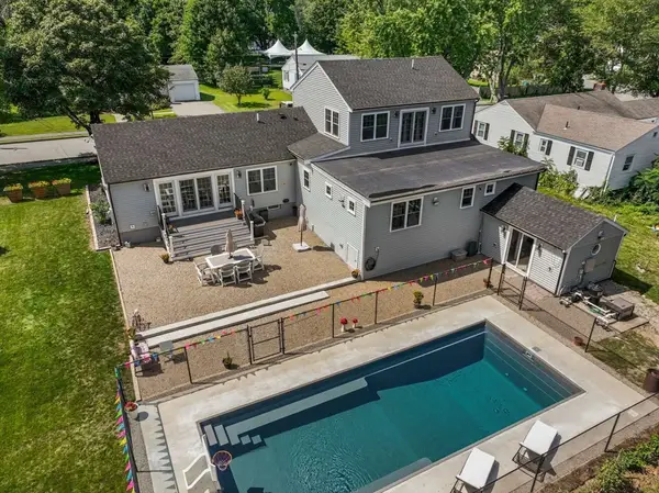 20 Blossom Road, Braintree, MA 02184