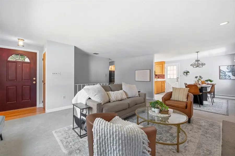23 Gloria Circle, Burlington, MA 01803 - #3