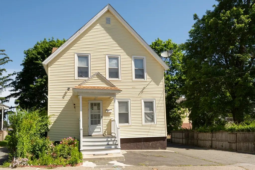 2 Kosta St, Worcester, MA 01607 - #1