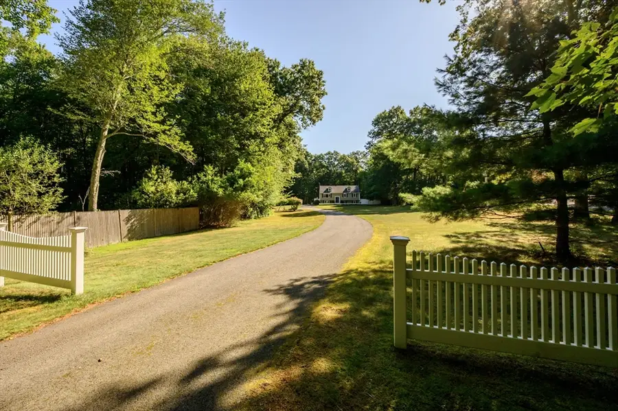 258 State St, Hanson, MA 02341 - #2